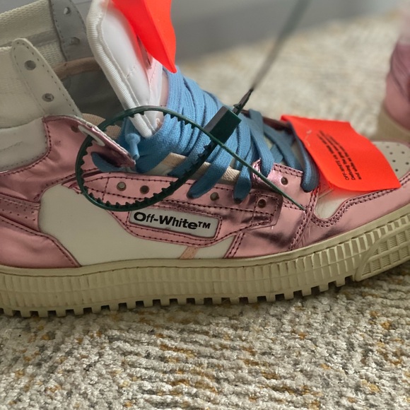 NEW OFF WHITE SNEAKERS🩷 - Picture 4 of 6